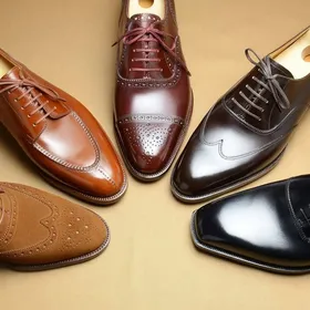 Paire de chaussures SurMesure, finitions artisanales